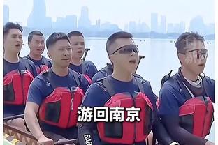 加油！李梦玩烟花：我们的存在治愈着彼此 愿我们2024一切顺利！